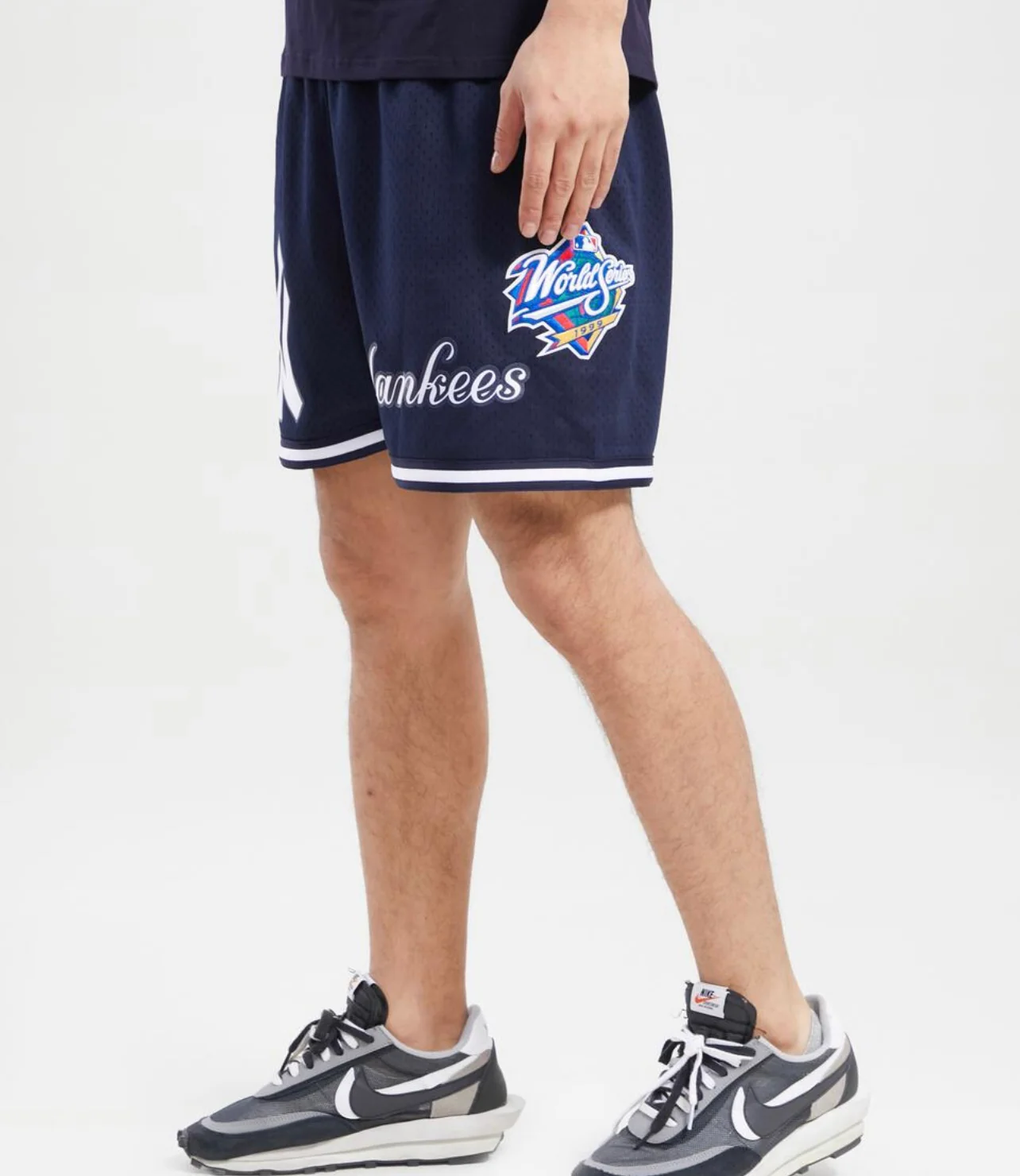 New York Yankees Logo Mesh Short (Navy) - Image 2
