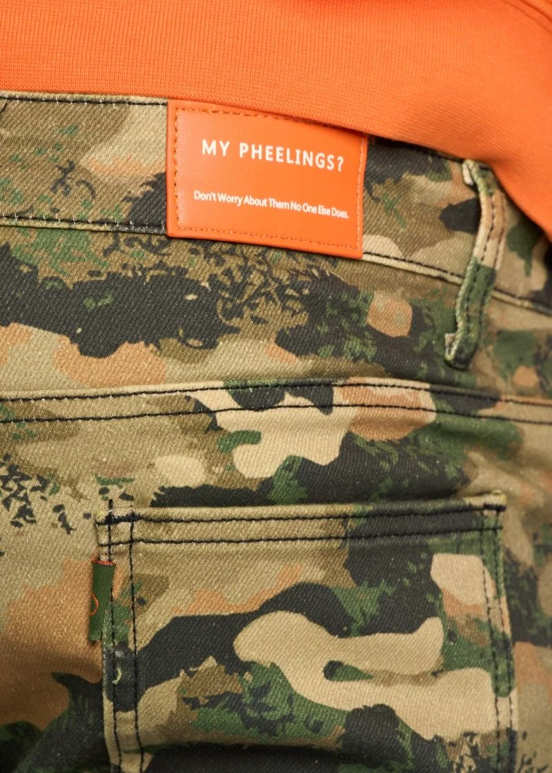 Pheelings “Better Days” Stacked Cargo Jeans - Image 3