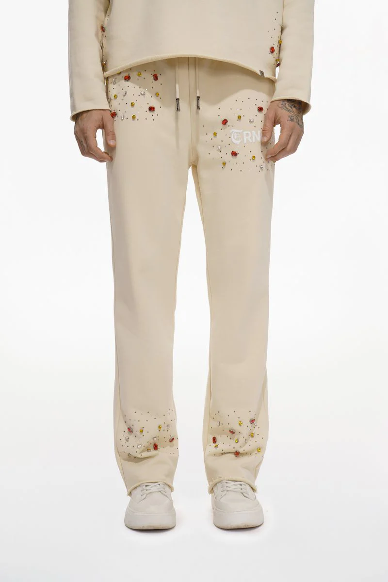 TRNCHS Diamond Cream Jogging Set - Image 4